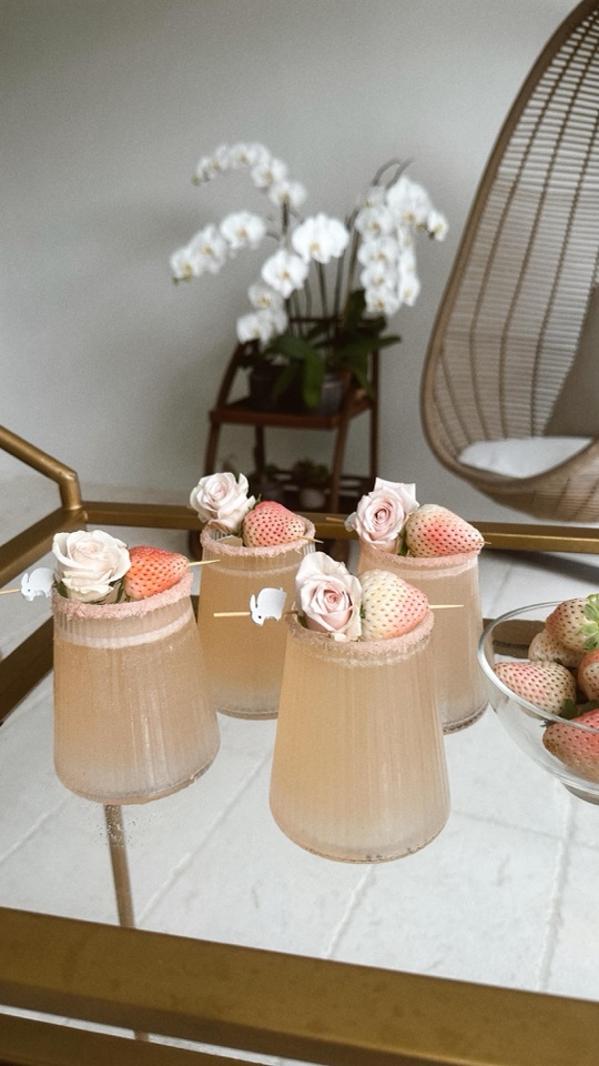 Strawberry champagne margarita